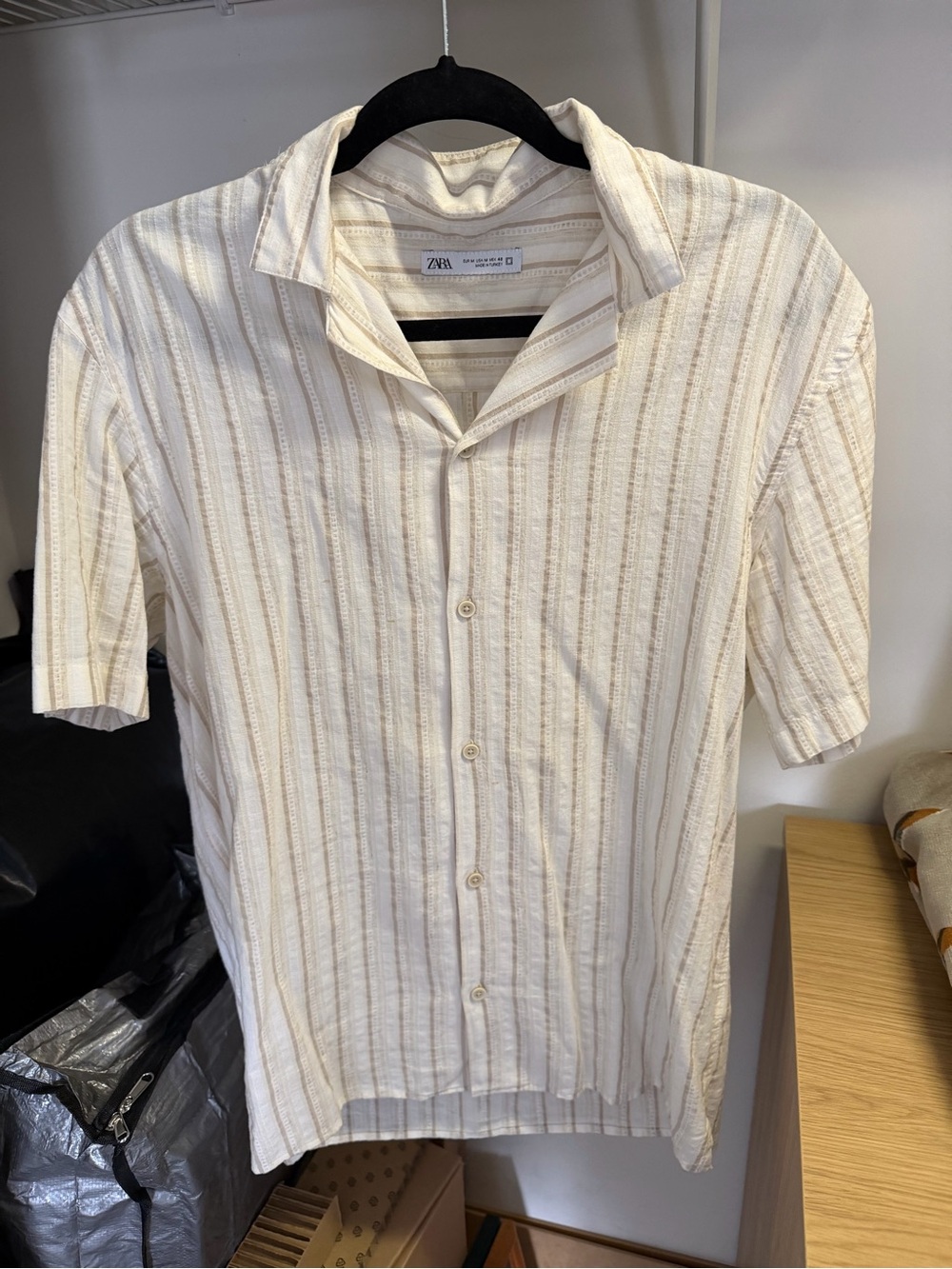 Zara Cream and Tan Striped Short-Sleeve Button Shirt